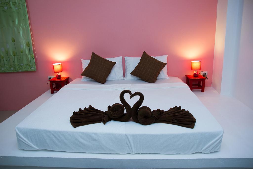 Keereelay Hotel Koh Lanta Exterior photo