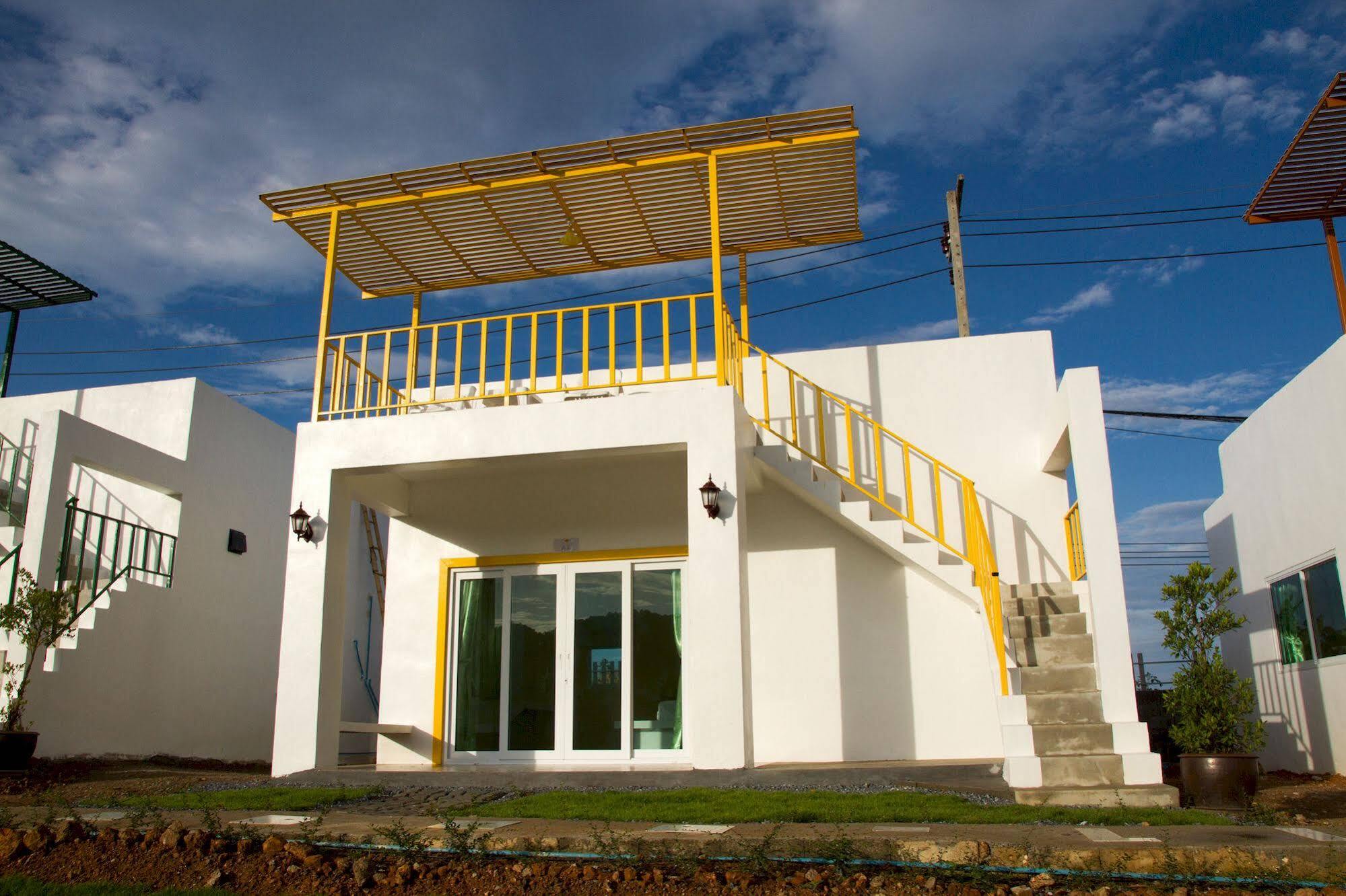 Keereelay Hotel Koh Lanta Exterior photo